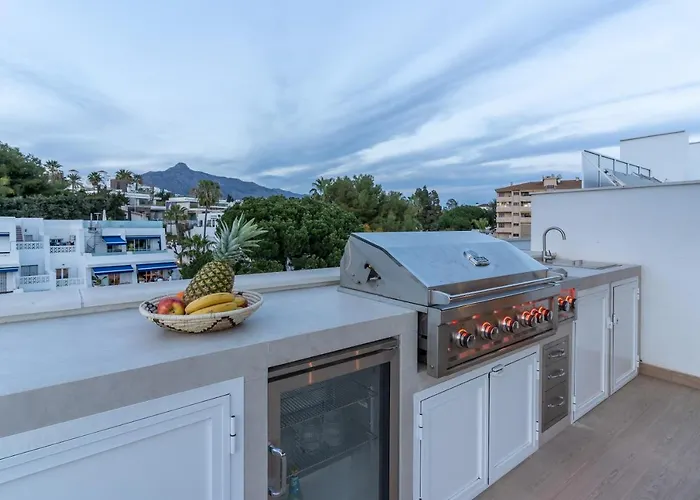 Penthouse - Royal Banus *